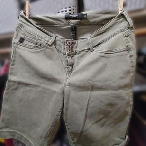 Olive green Torrid burmuda shorts